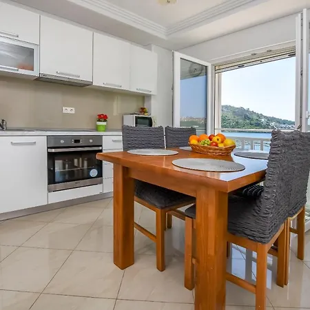 Apartments Silvana *