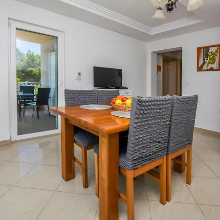 Silvana Rogoznica (Sibenik-Knin)