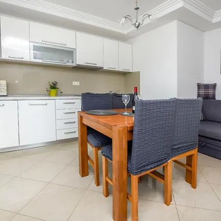 Apartament Silvana *