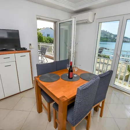 Silvana * Rogoznica (Sibenik-Knin)