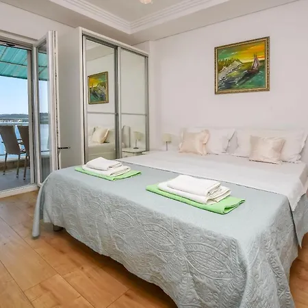 Apartments Silvana Rogoznica (Sibenik-Knin)