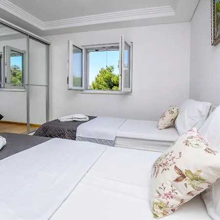 Apartments Silvana Rogoznica (Sibenik-Knin)