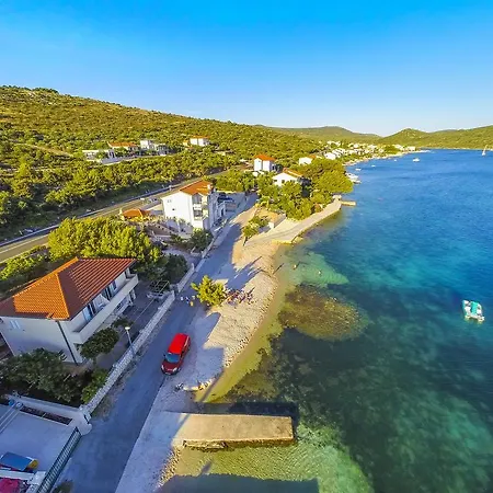 Apartments Silvana Apartman Rogoznica (Sibenik-Knin)