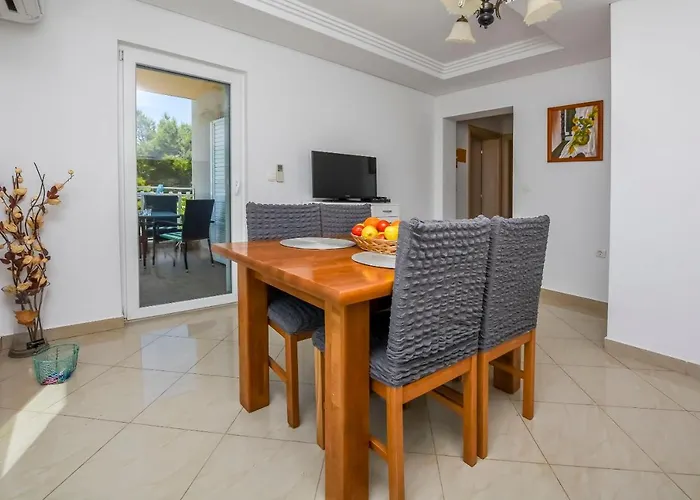 Silvana Rogoznica (Sibenik-Knin)