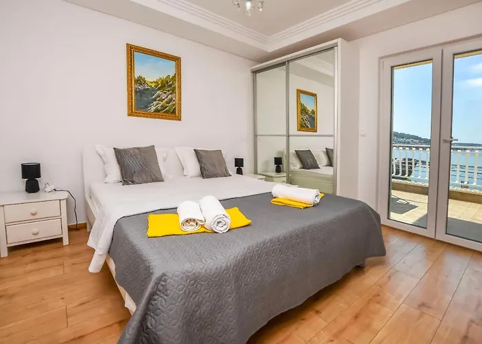 Silvana Rogoznica (Sibenik-Knin)